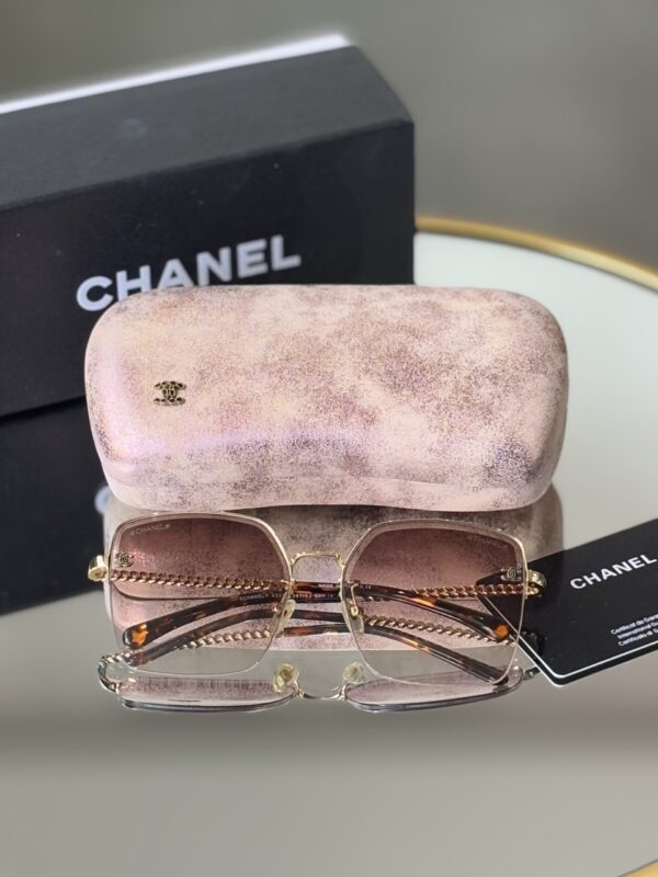 Lunettes Chanel