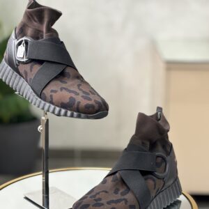 Baskets Ferragamo T.39