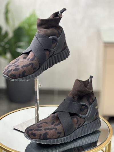 Baskets Ferragamo T.39