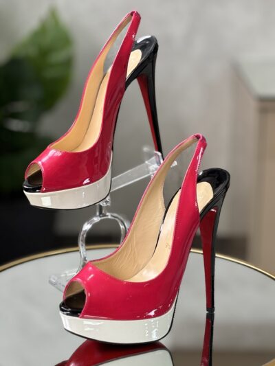 Sandales Christian Louboutin T.39