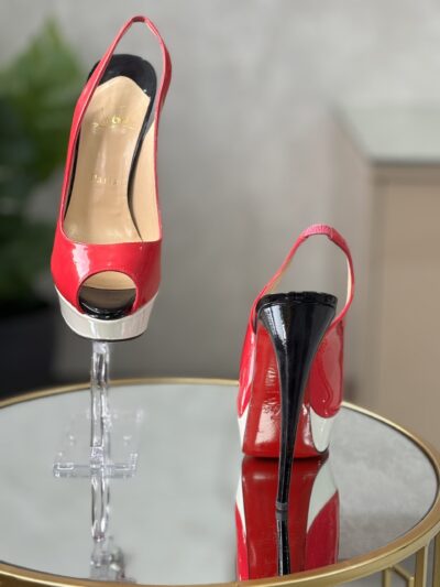 Sandales Christian Louboutin T.39