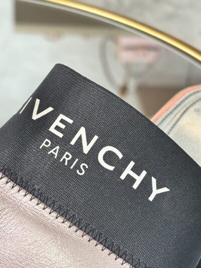 Mules Givenchy T.39