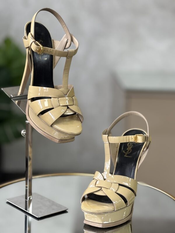 Sandales Saint Laurent Tribute T.36