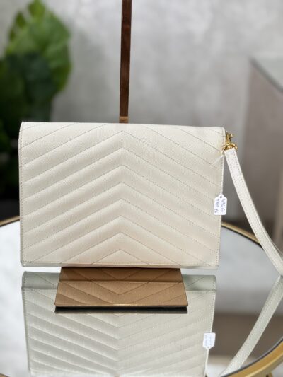 Pochette Saint Laurent