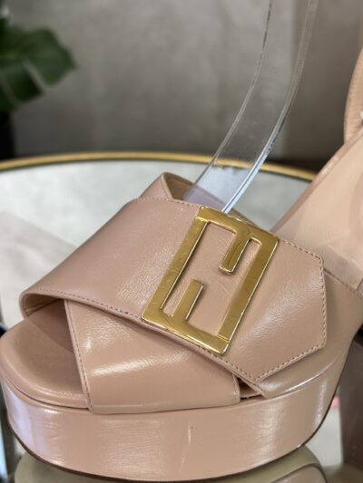 IMG_5634 Sandales Fendi T.37,5